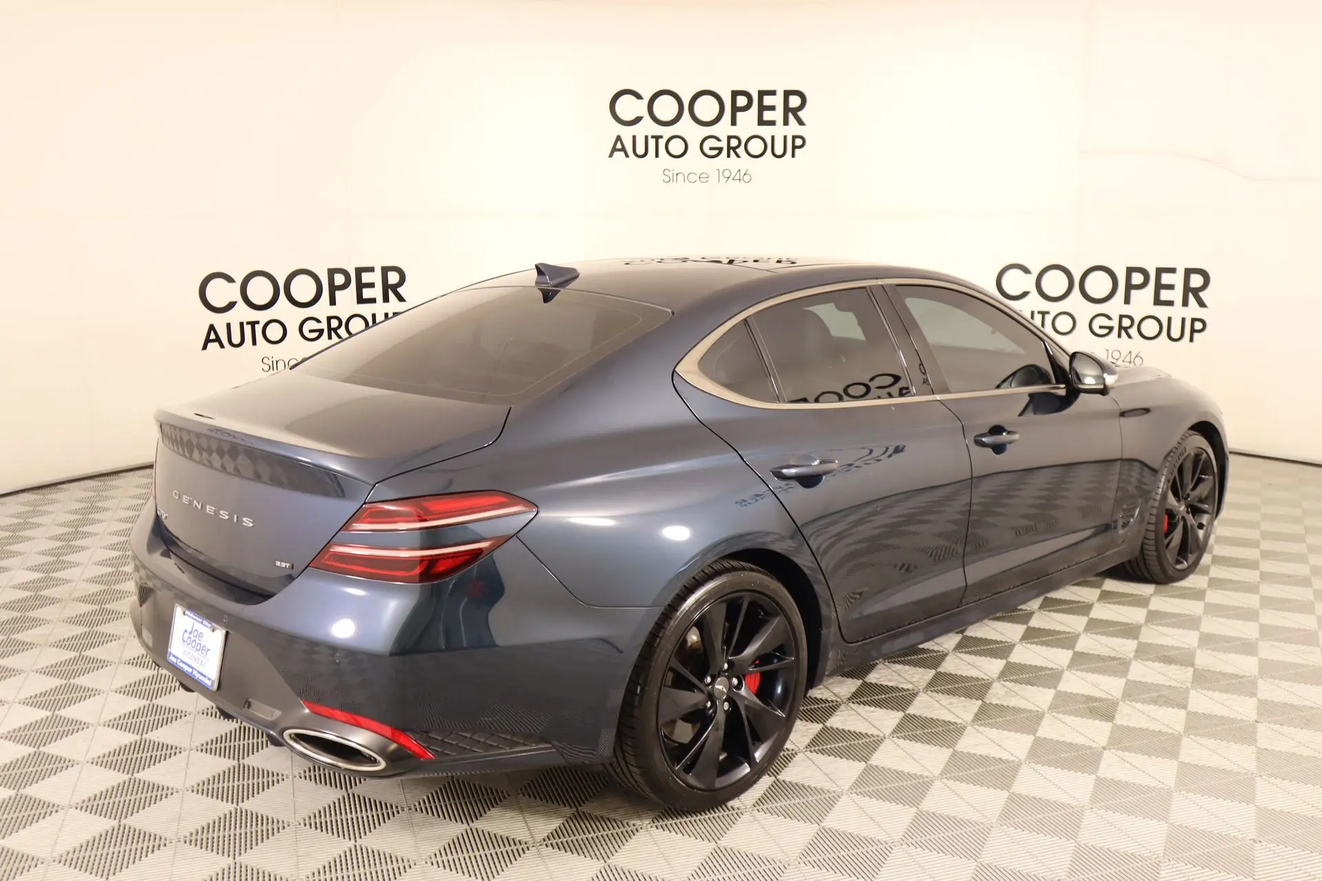 2023 Genesis G70 3.3T photo 19