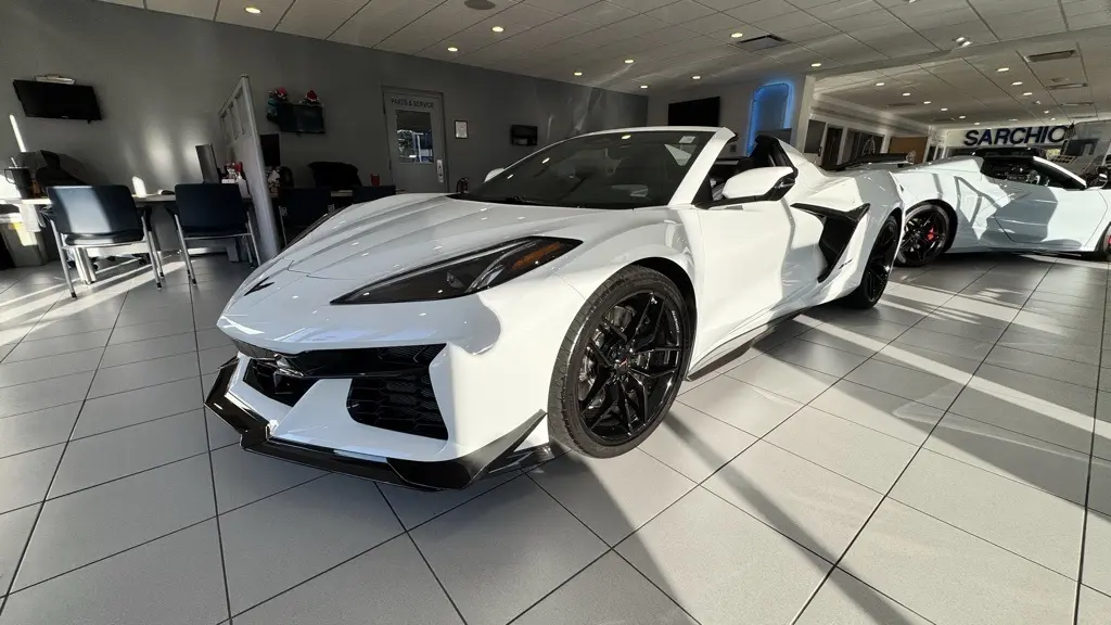 2025 Chevrolet Corvette Z06 2LZ photo 4