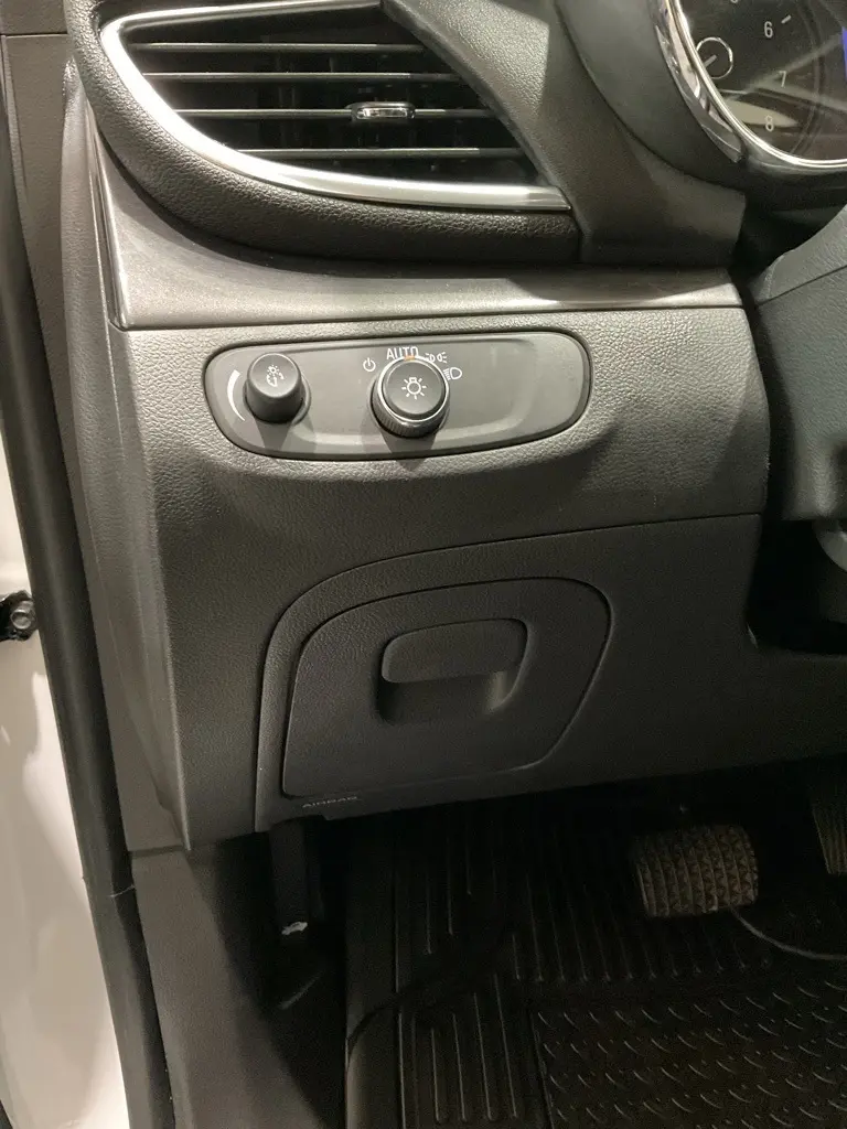 2019 Buick Encore Preferred photo 9