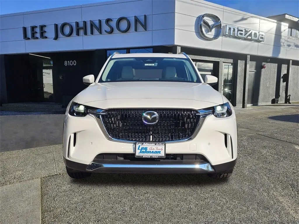 2024 Mazda CX-90 Plug-in Hybrid Premium photo 8