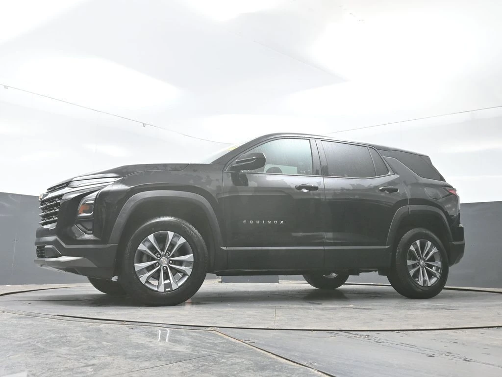 2025 Chevrolet Equinox LT - Photo 26