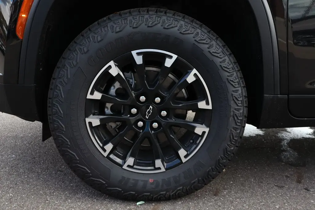 2026 Chevrolet Traverse Z71 photo 28