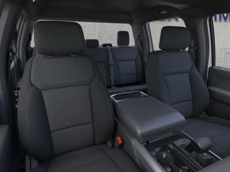2025 Ford F-150 XLT photo 8