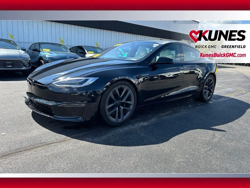 2022 Tesla Model S Plaid photo 4