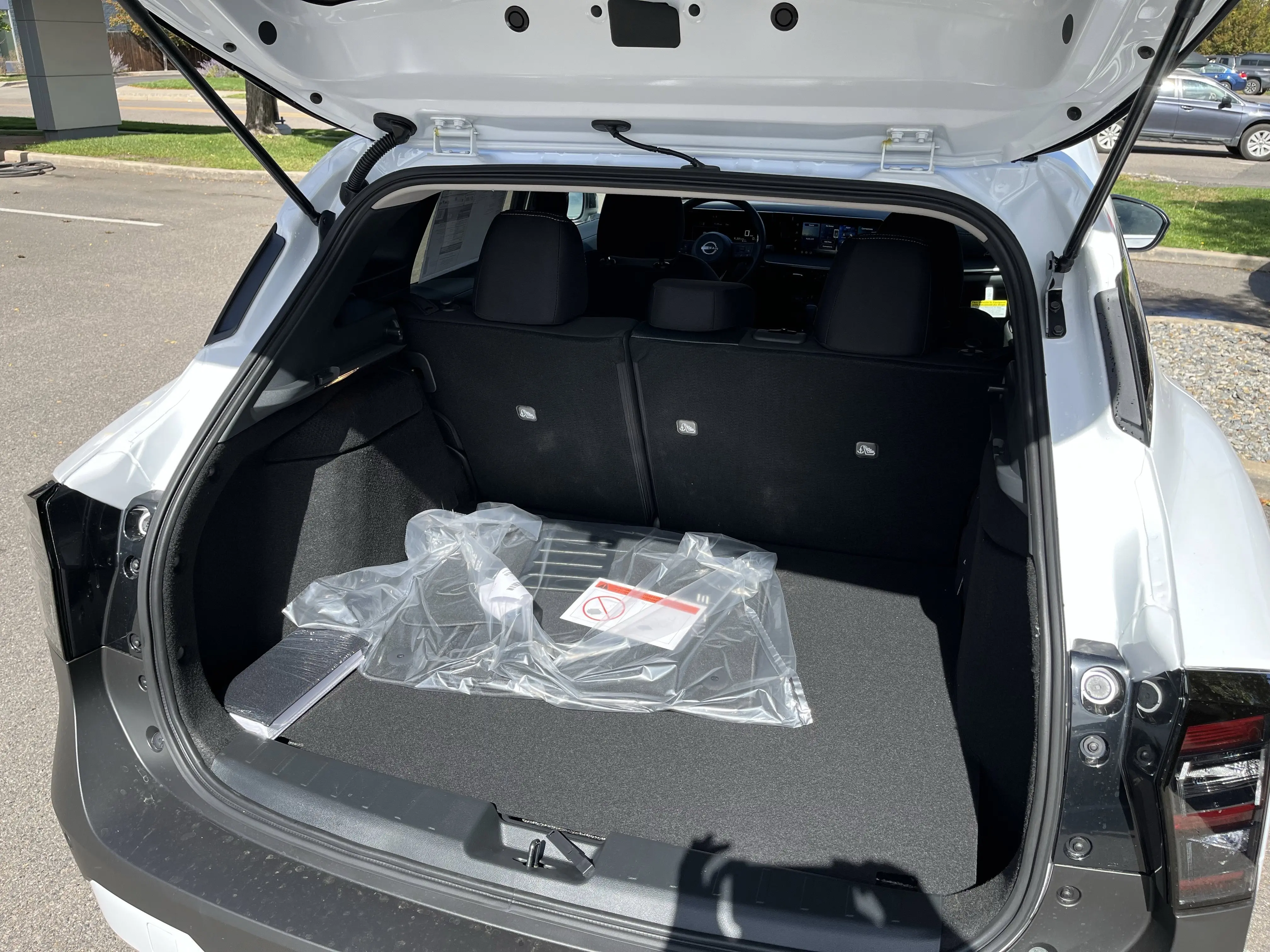 2026 Nissan Kicks SV photo 23