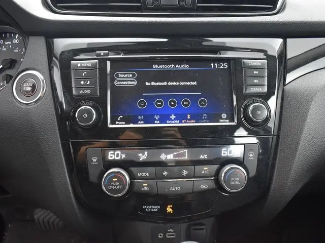 2022 Nissan Rogue Sport SV photo 18