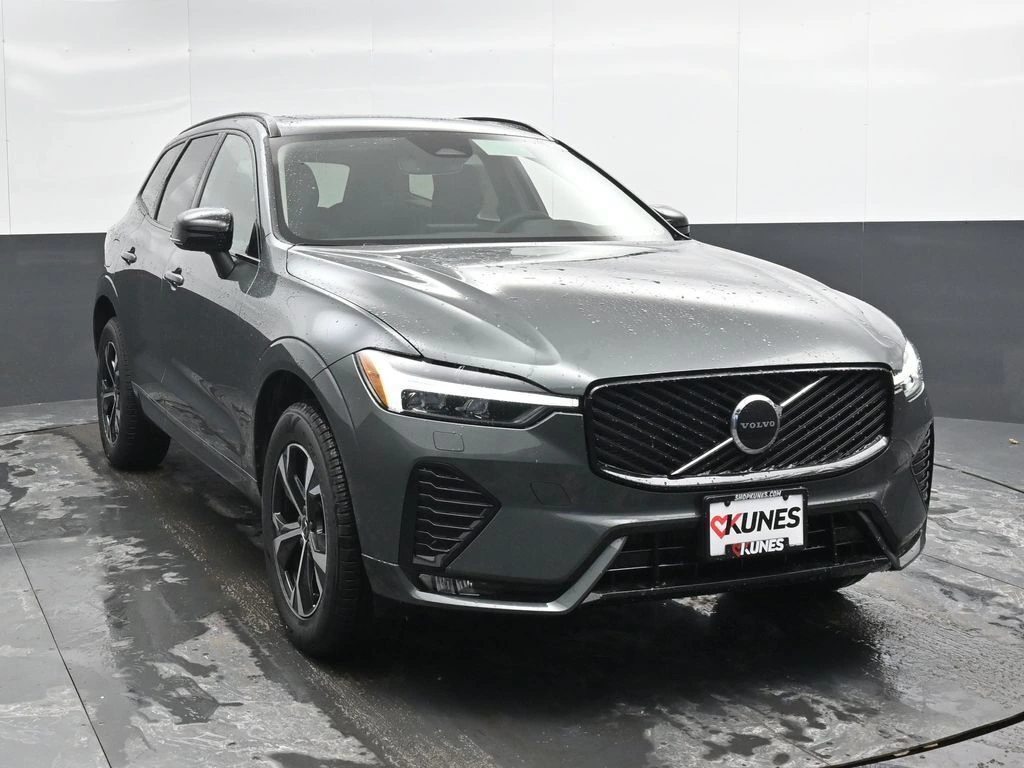 2026 Volvo - image 4