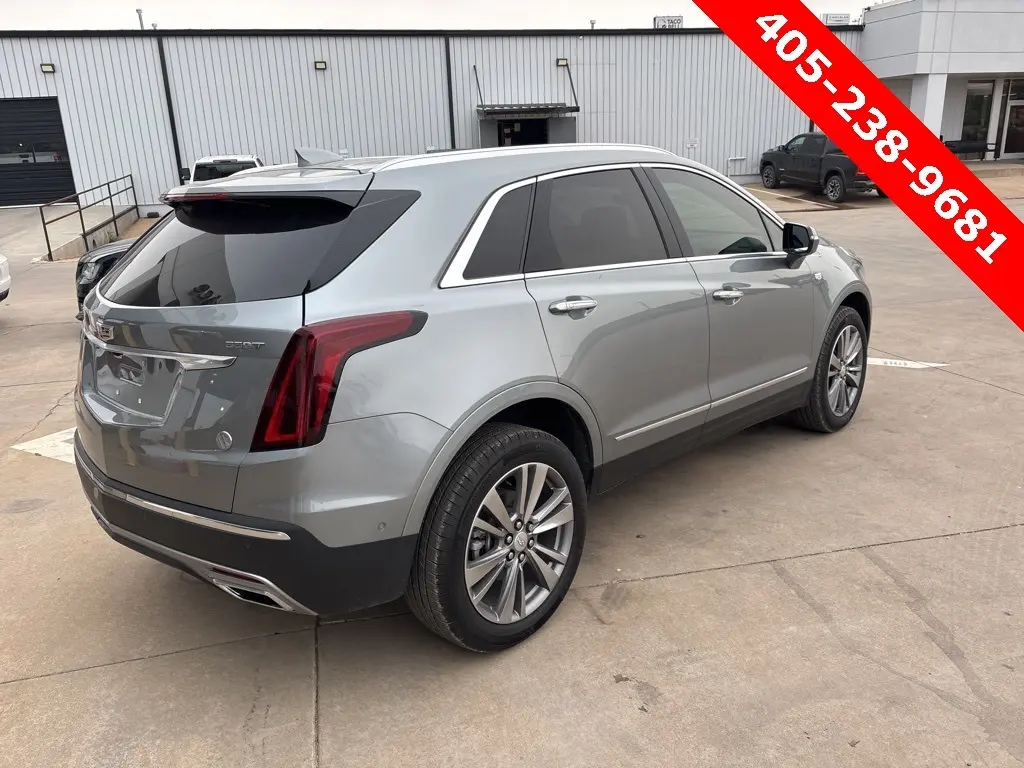2024 Cadillac XT5 Premium Luxury photo 3
