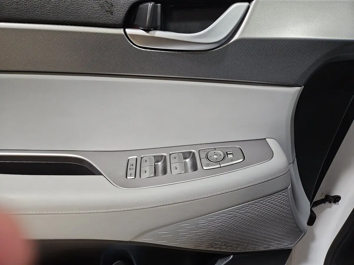 2020 Hyundai Palisade SEL photo 3