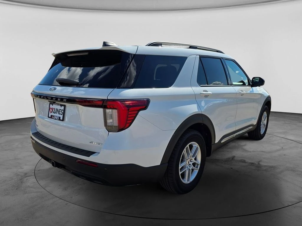 2025 Ford Explorer Active - Photo 9