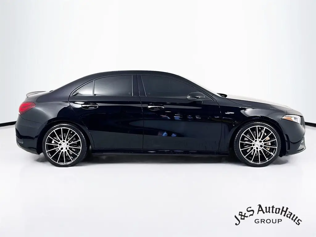 2021 Mercedes Benz A AMG 35 4MATIC photo 8