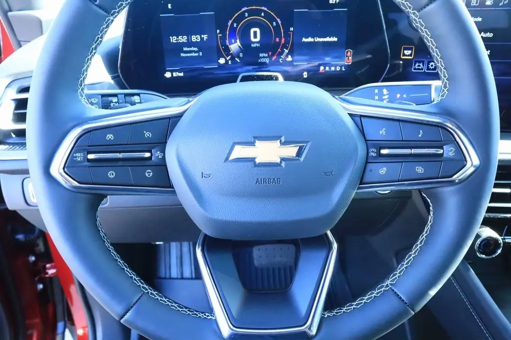 2026 Chevrolet Traverse 1LT photo 3