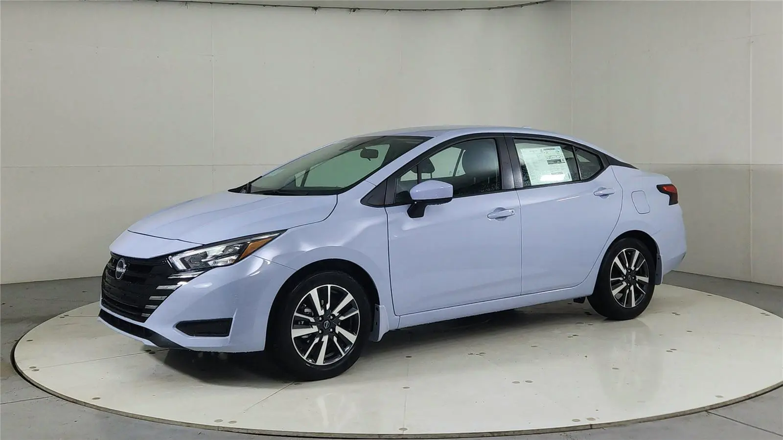 2025 Nissan Versa SV photo 2