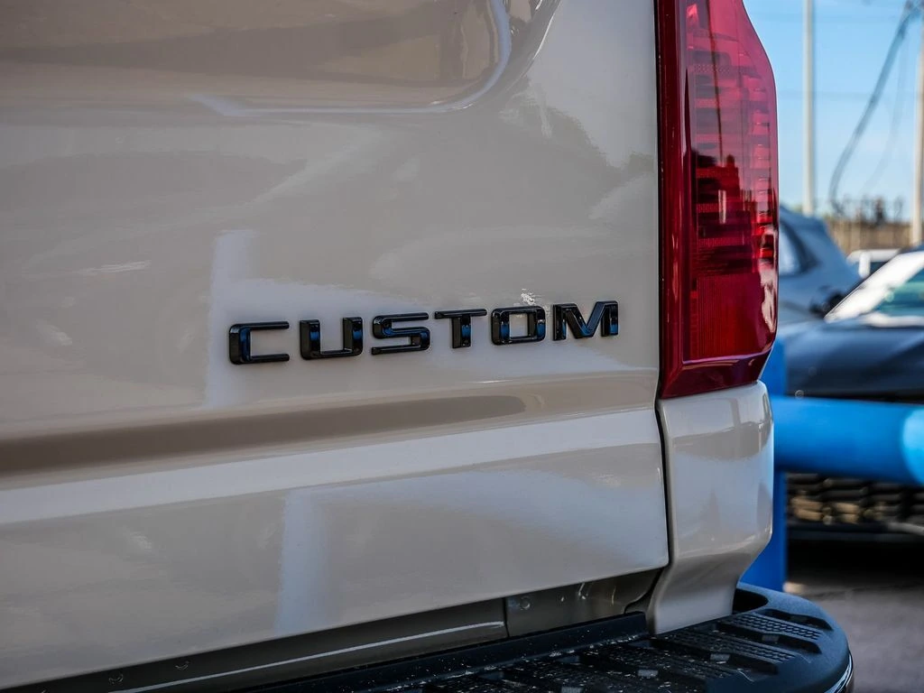 2026 Chevrolet Silverado 2500 HD Custom - Photo 10