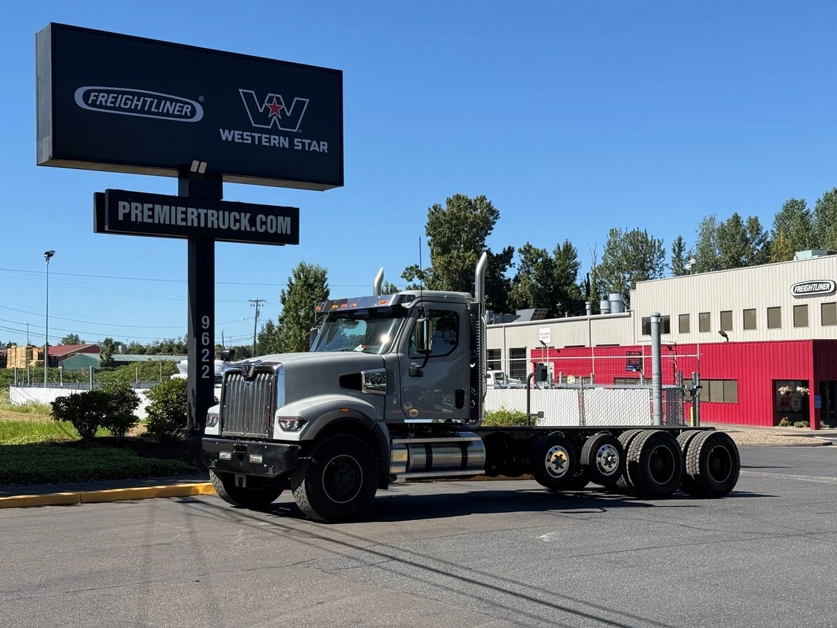 2027 Western Star 49X