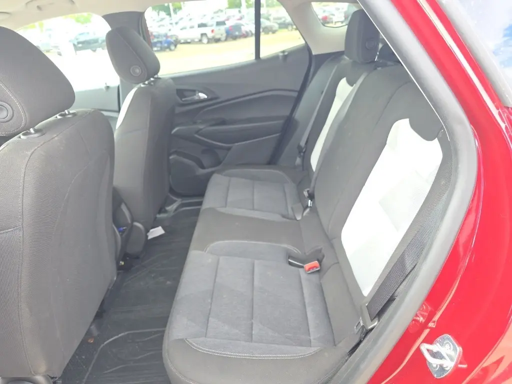 2024 Chevrolet Trax LS photo 17