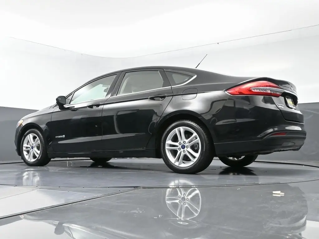 2018 Ford Fusion S Hybrid photo 43