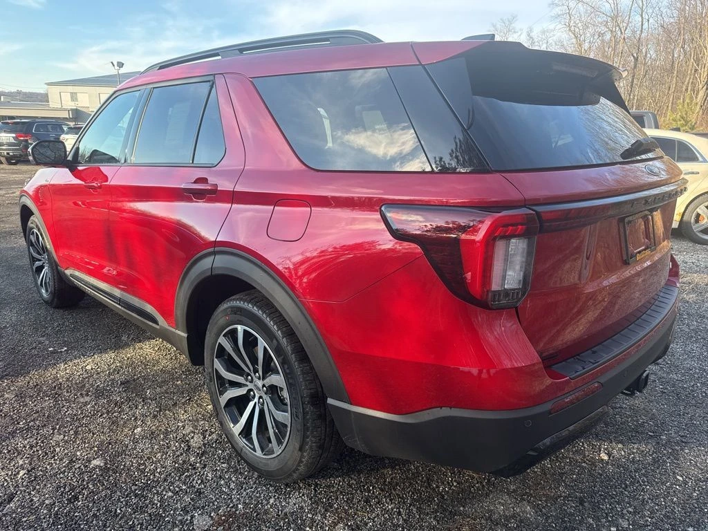 2026 Ford Explorer ST-Line - Photo 6