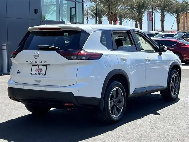 2026 Nissan Rogue SV photo 5