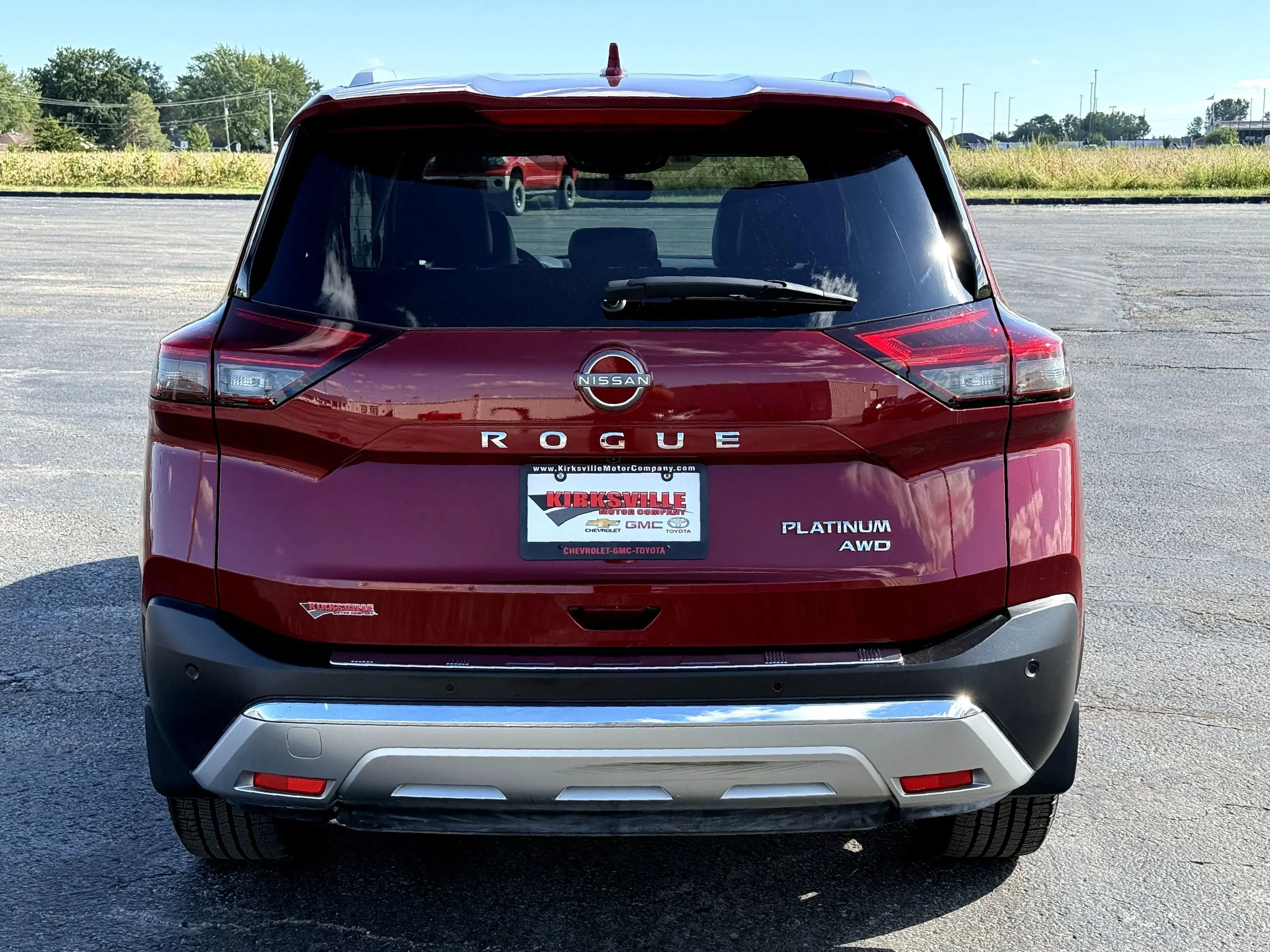 2023 Nissan Rogue Platinum photo 4