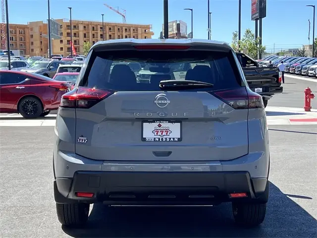 2026 Nissan Rogue SV photo 4
