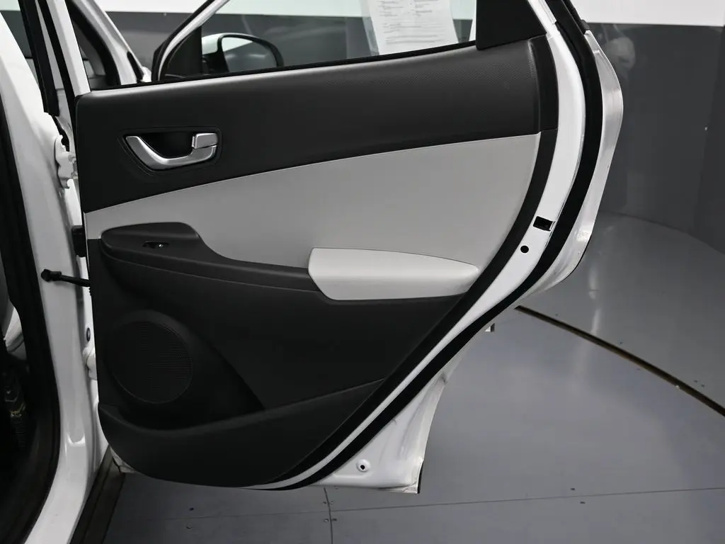 2022 Hyundai Kona SEL N Line photo 36