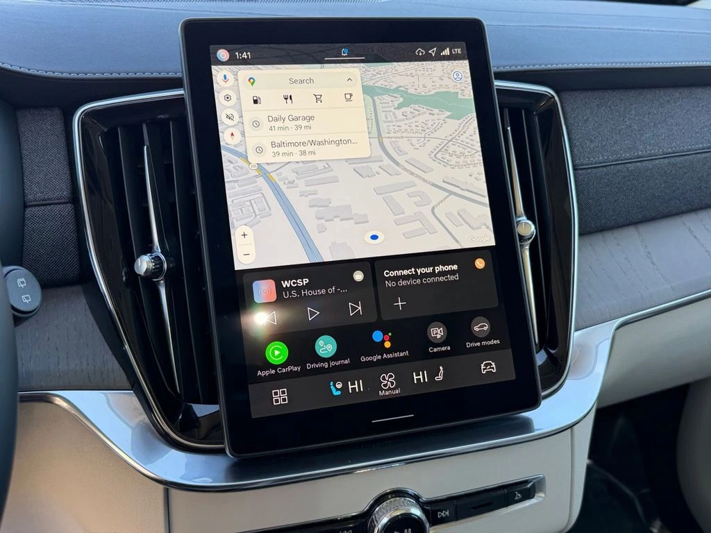 2026 Volvo - image 21