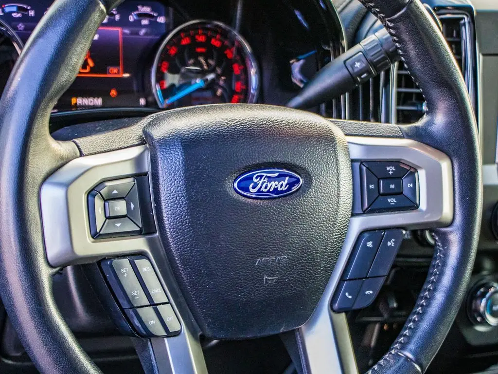 2021 Ford F-250 photo 30