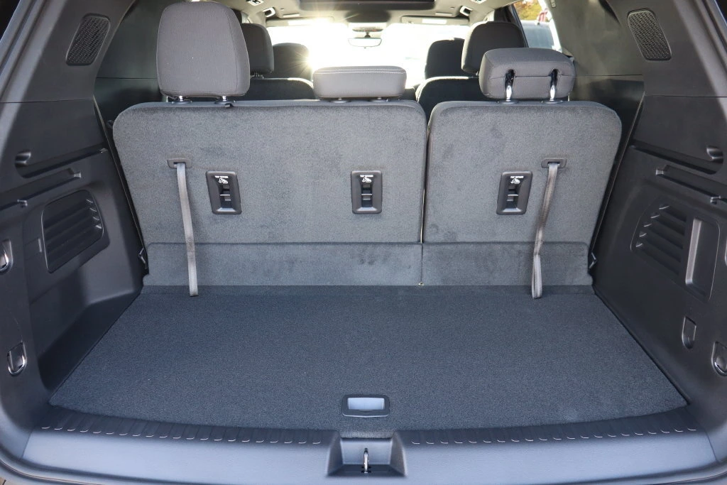 2027 Chevrolet Traverse LT - Photo 29