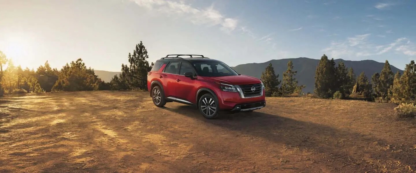 2025 Nissan Pathfinder image 1