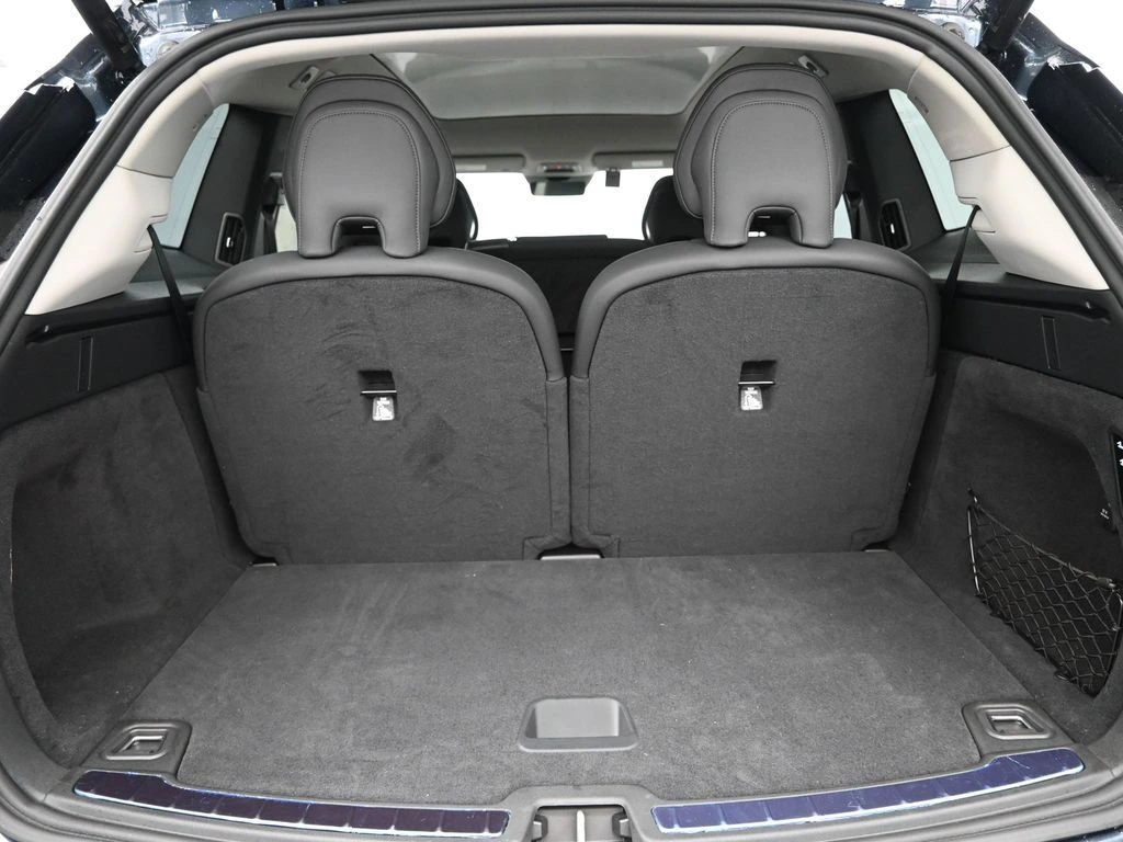 2025 Volvo EX90 Ultra - Photo 20