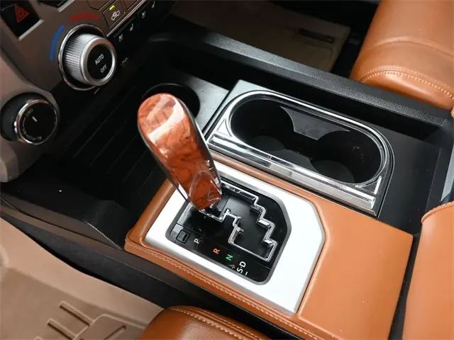 2016 Toyota Tundra Platinum photo 21
