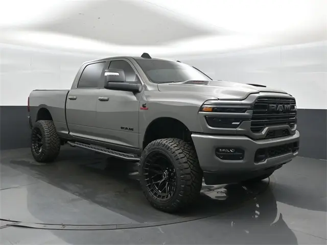 2025 Ram 2500 Laramie photo 3