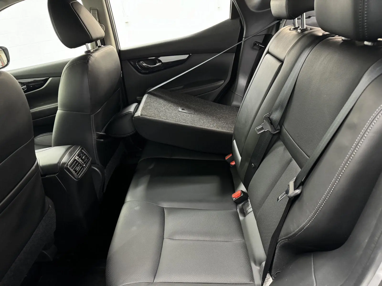 2017 Nissan Rogue Sport SL photo 25