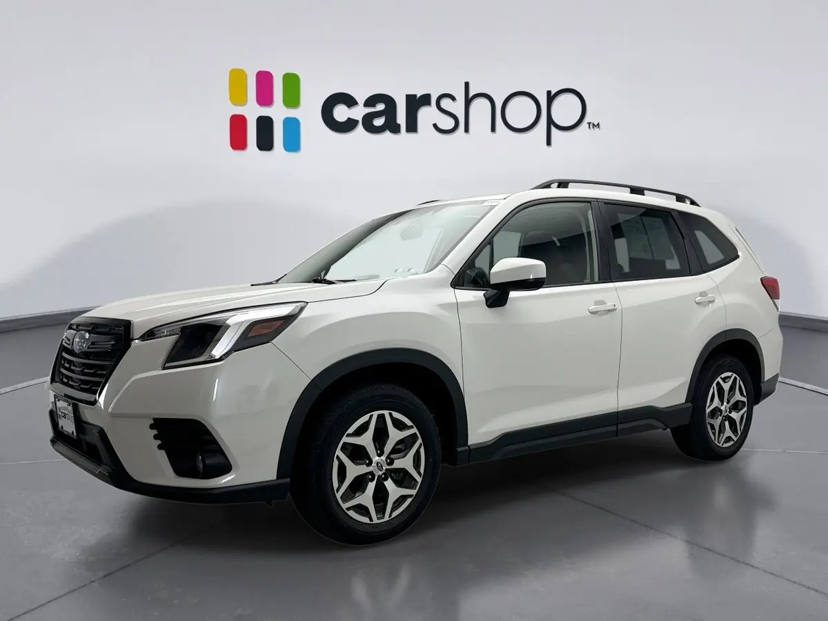 2023 Subaru Forester Premium's photo