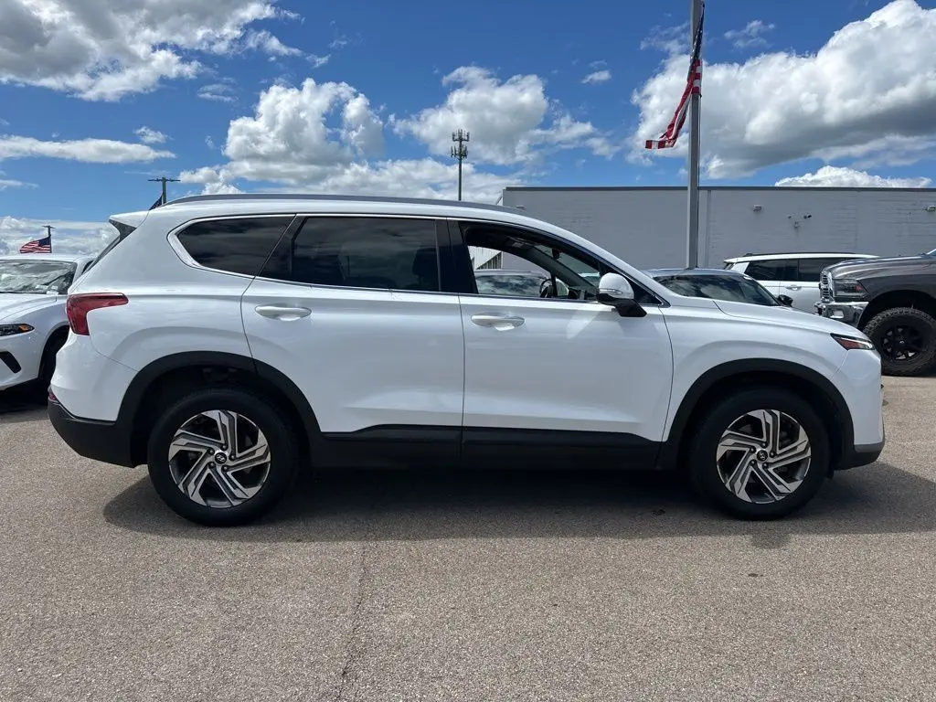 2023 Hyundai Santa Fe SEL photo 3