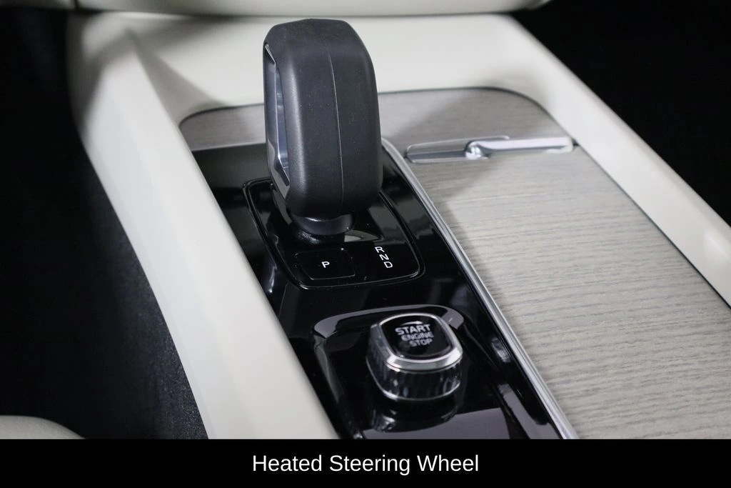 2023 Volvo - image 13