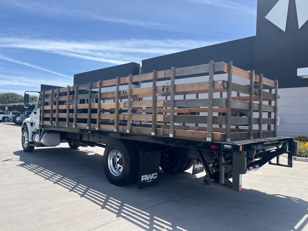 2019 International 4300 in Portland, OR — photo 3