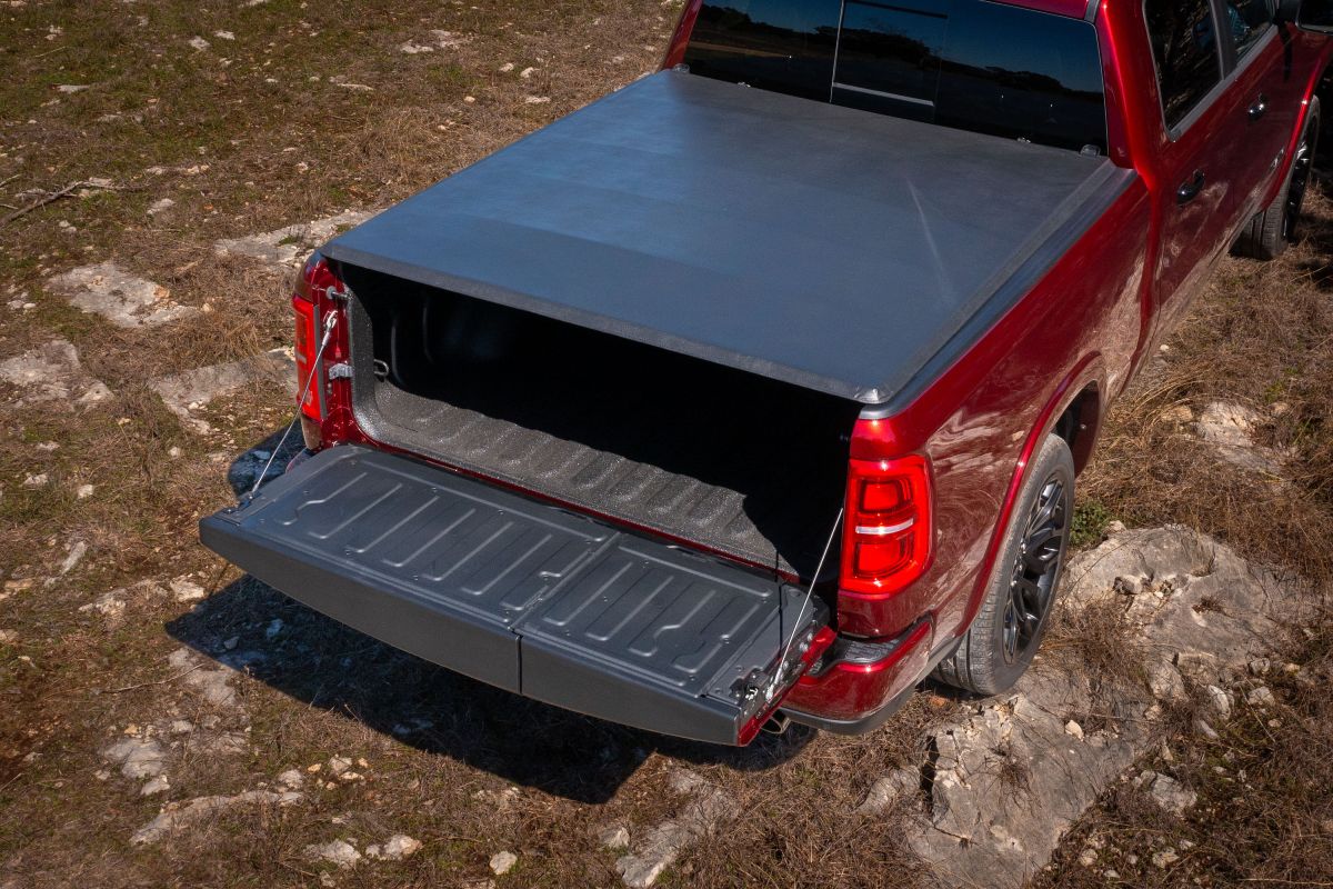 2025 RAM 1500 Multi-Function Tailgate Traditionally Open