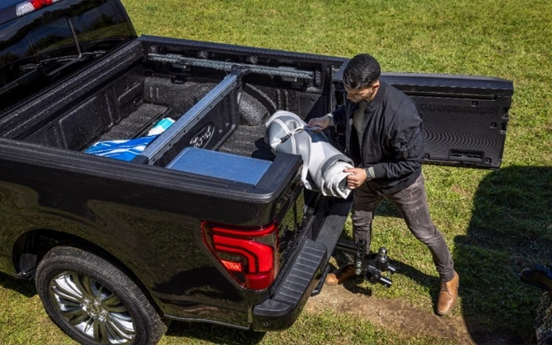 Ford F-150 Pro Access Tailgate
