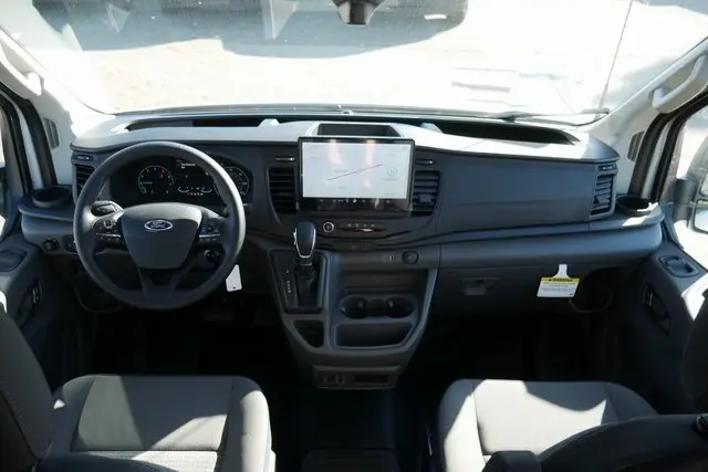 2025 Ford Transit photo 4