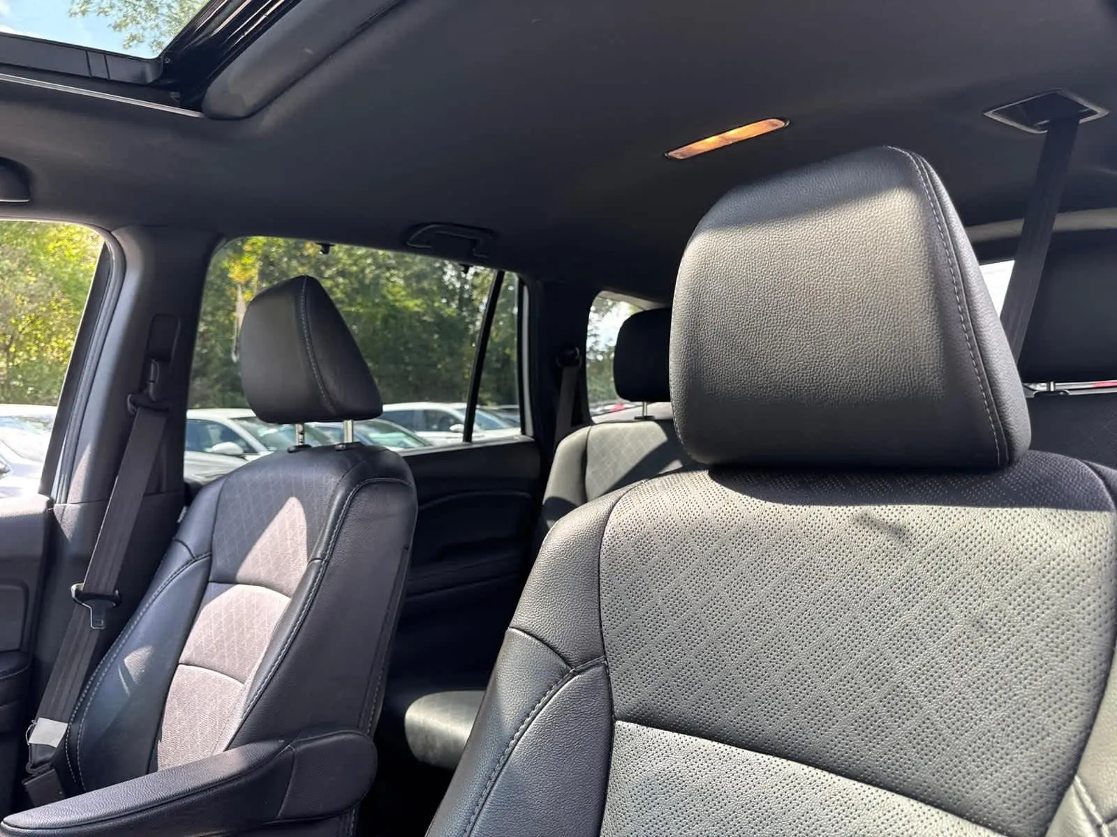 2023 Honda Passport Elite photo 14