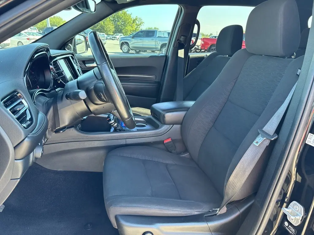 2022 Dodge Durango SXT photo 9