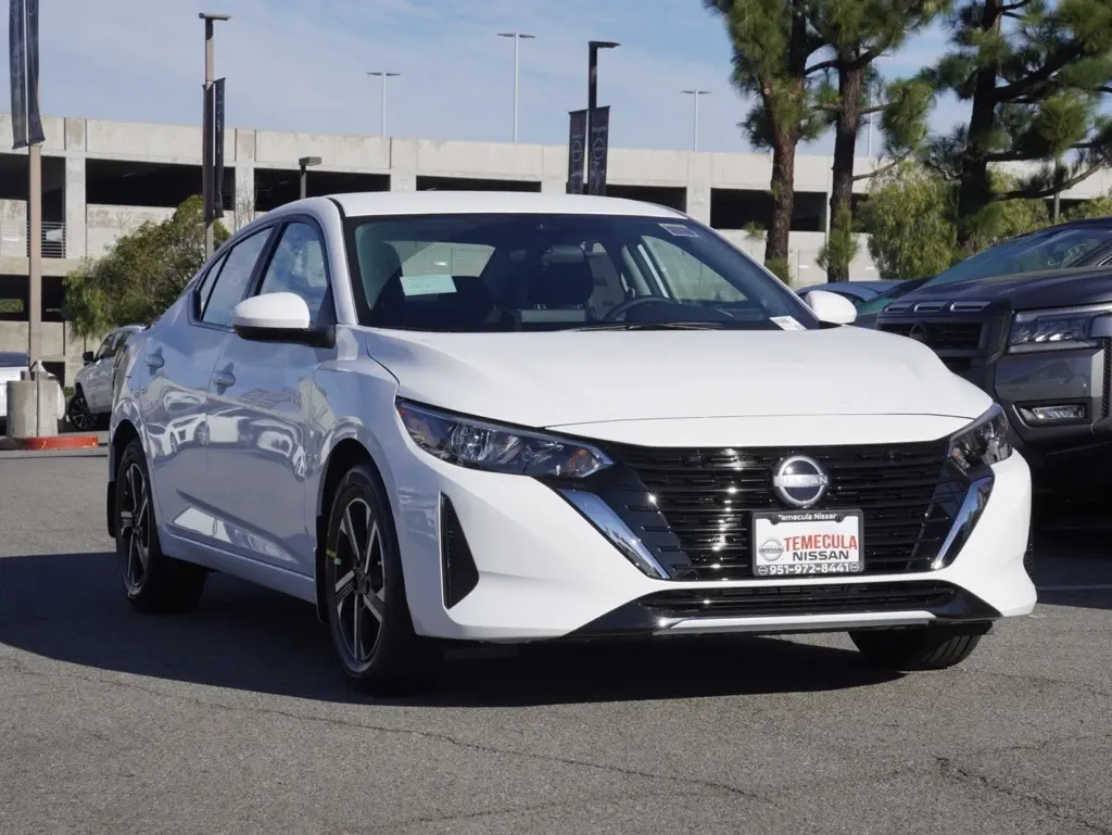 2025 Nissan Sentra SV's photo