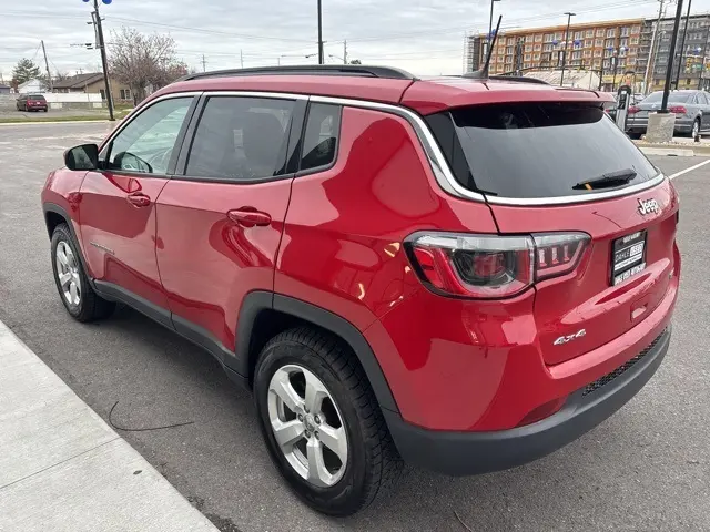 2019 Jeep Compass Latitude photo 3