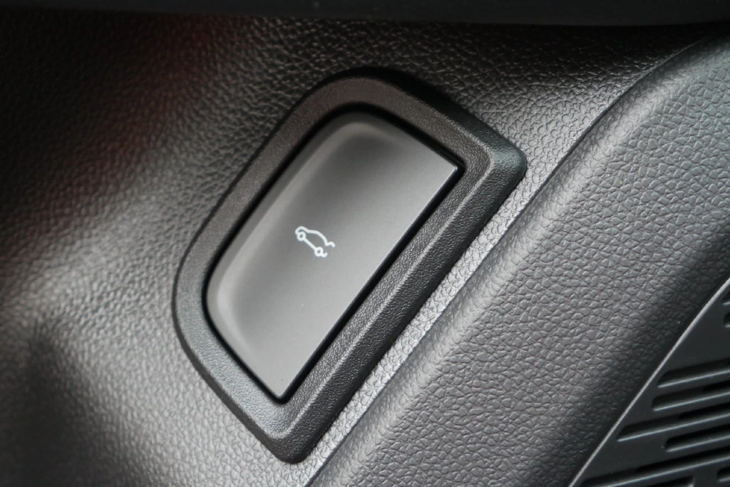 2027 Chevrolet Equinox LT - Photo 21