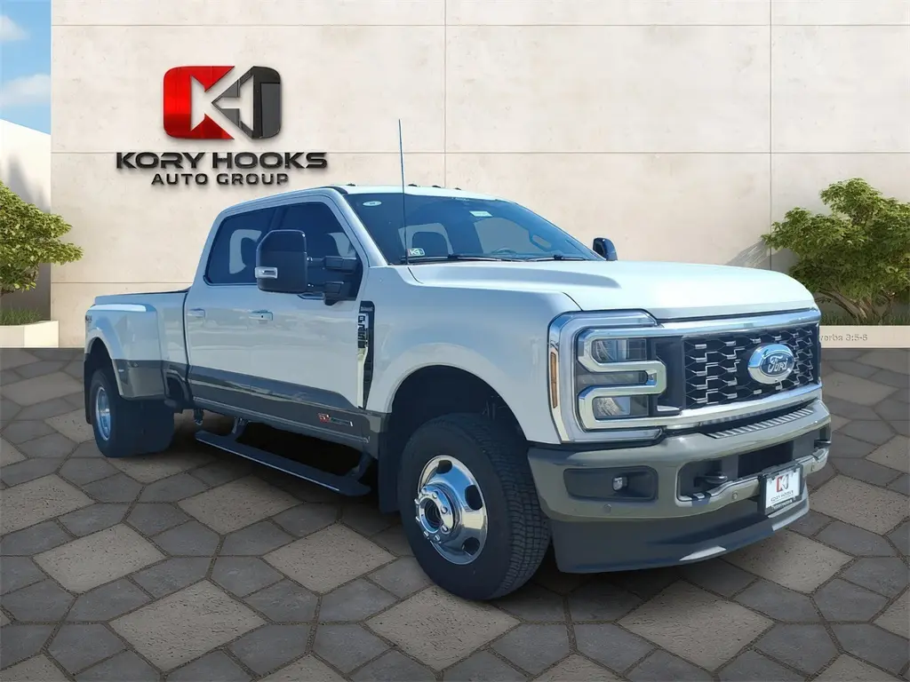 2026 Ford F-350 King Ranch photo 4