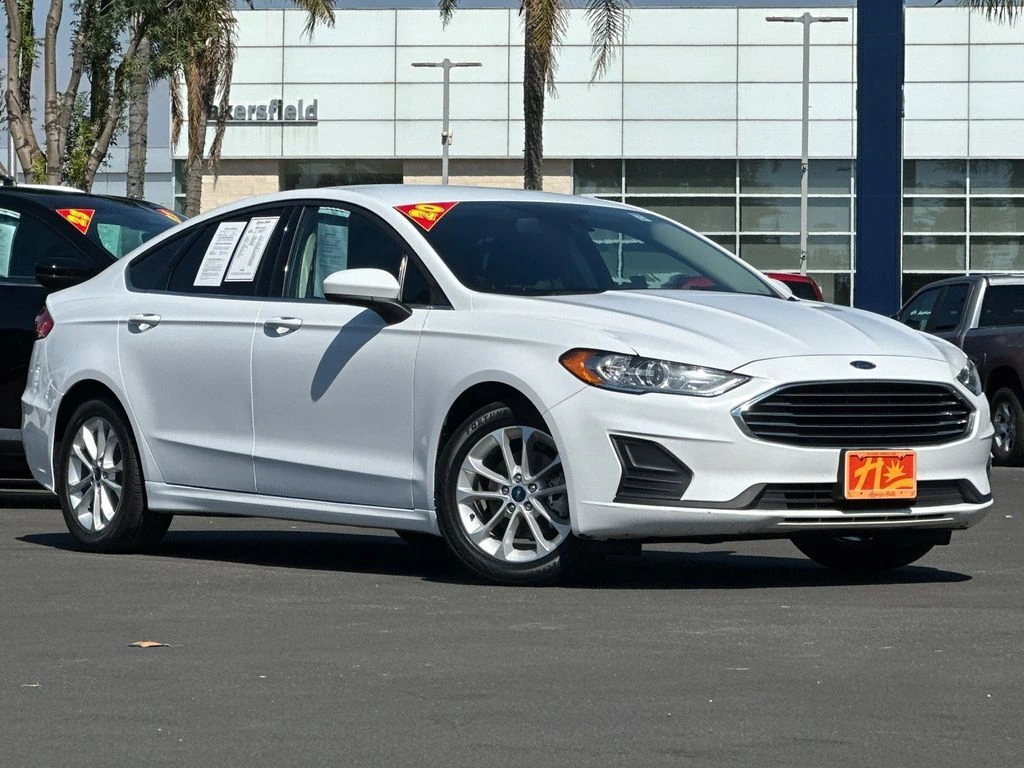 2020 Ford Fusion SE FWD's photo