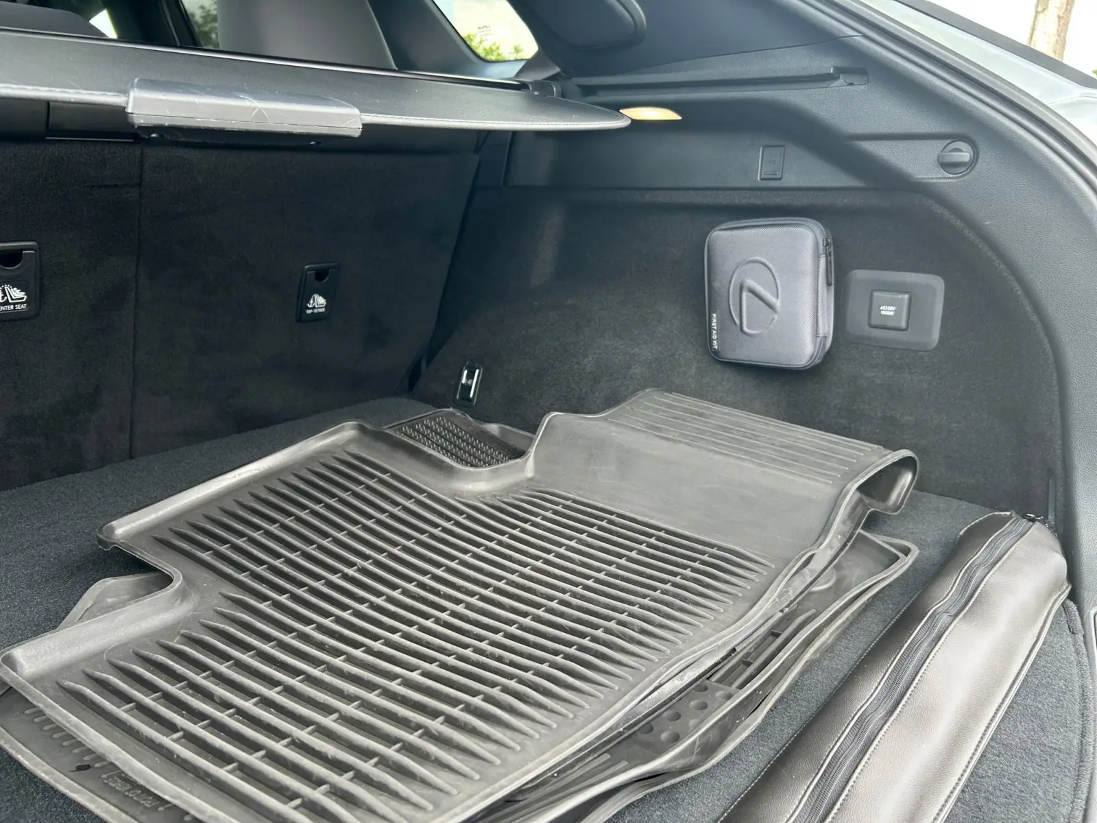 2023 Lexus RX 350h Luxury AWD photo 24