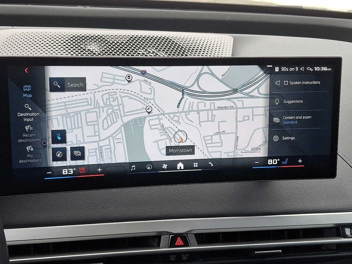 2025 BMW iX M60 - Photo 17